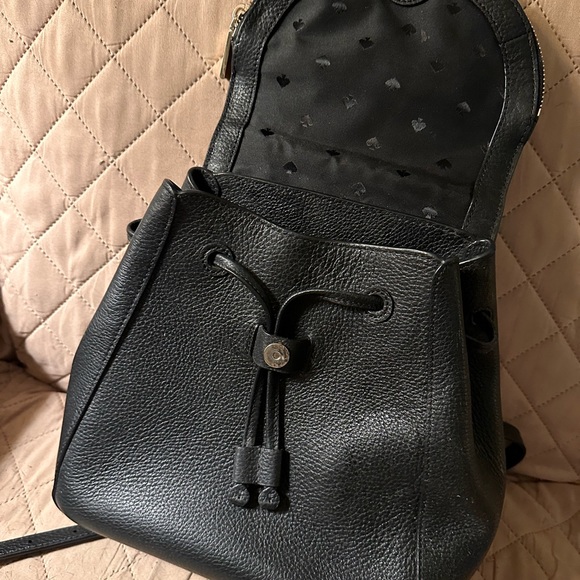 Kate Spade medium Leila flap backpack - Picture 3 of 4